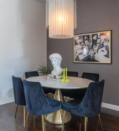 Apartment Duplex 3 Bed 2 Bat Steps From Lincoln Square