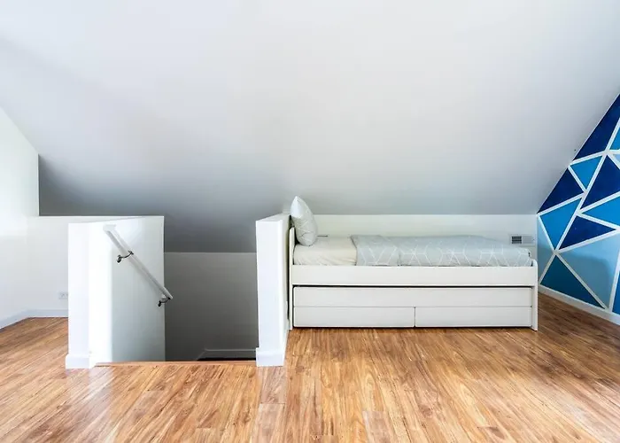 Duplex 3 Bed 2 Bat Steps From Lincoln Square * Chicago
